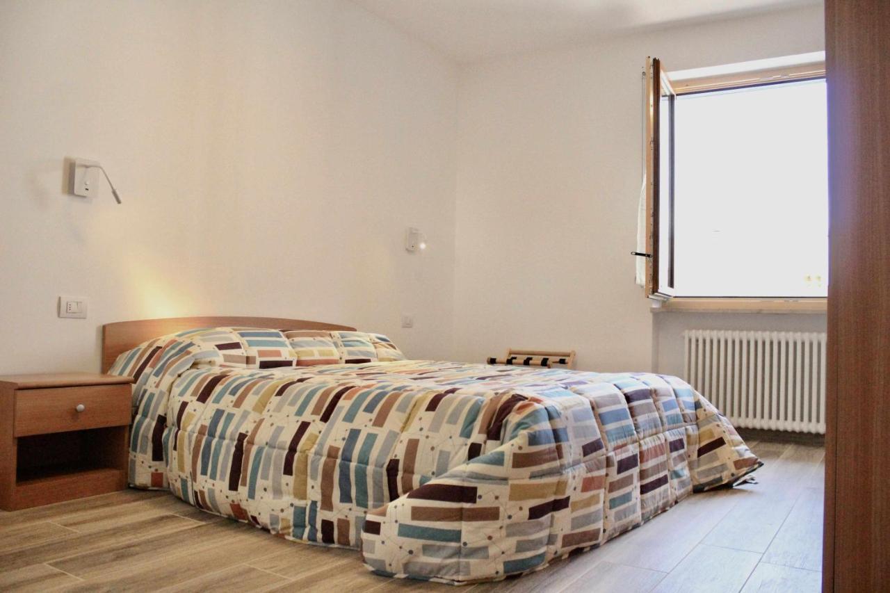 Casa Del Tempo Rosa Tassullo Ospitar Lägenhet Exteriör bild